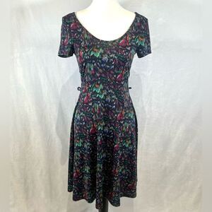 Ezra colorful abstract print dress size small